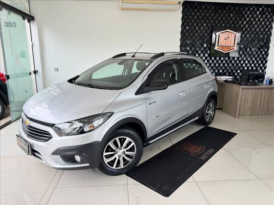 CHEVROLET ONIX 1.4 MPFI ACTIV 8V FLEX 4P AUTOMÁTICO CHEVROLET ONIX 1.4 MPFI ACTIV 8V FLEX 4P AUTOMÁTICO
